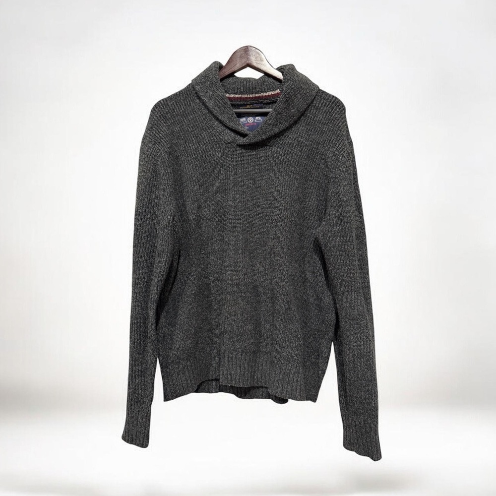 American Eagle Outfitters Men's Charcoal Gray Shawl Collar V-Neck Sweater